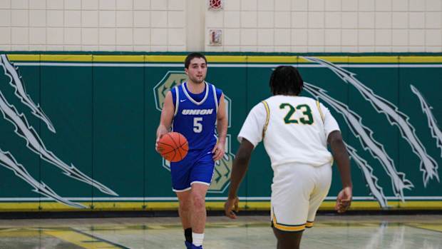 Matt Stanley Union boys basketball Brentaro Yamane